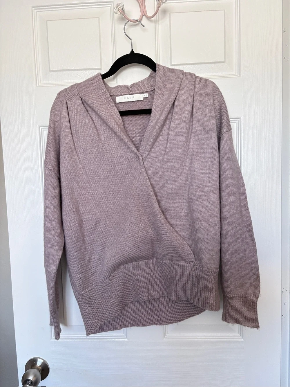 ASTR The Label Lilac Sweater Medium Soft Knit Cozy Pullover Wool Blend